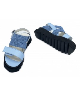 Yo-Yo sandals in blue
