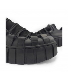 Labyrinth Sneakers In Black