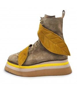 Leaf Me Boots In Beige & Yellow