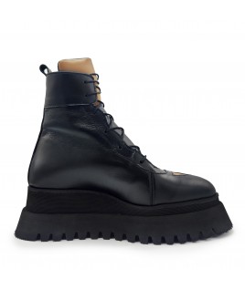 Triangle Tocuch In Black & Beige