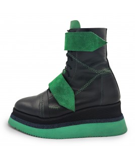 Arrows Boots In Black & Green