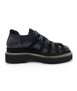 Labyrinth Shoes In Croc Leather