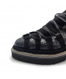 Labyrinth Shoes In Croc Leather