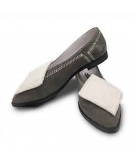 Polygons Flats In Grey & White