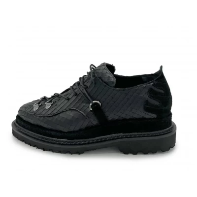 Monkey Leaf in Black