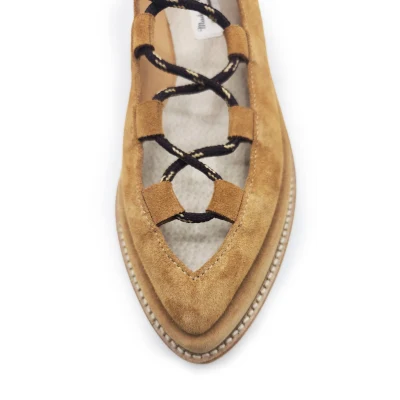 Light Camel Labyrinth Flats