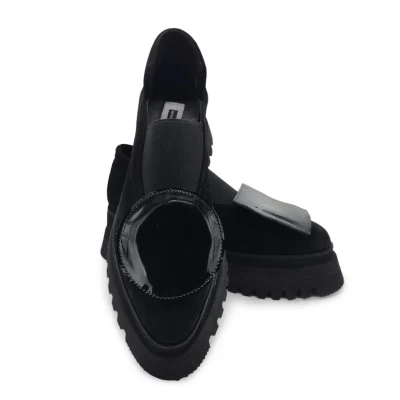 Circle Flats In Black Leather