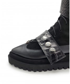 Labyrinth Boots In Black