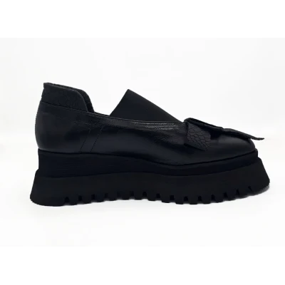 Bow Flats in crock black