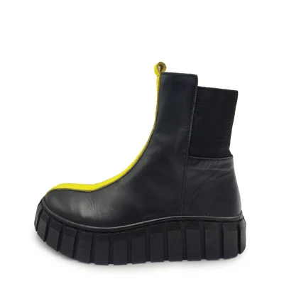 Boots in black and yellow