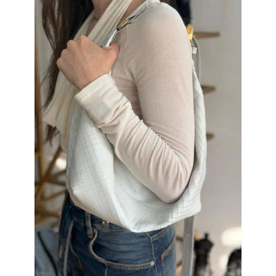 Medium Banana Bag in White