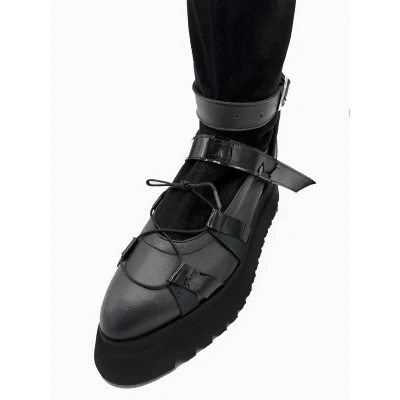 Stretch Boots in black leather