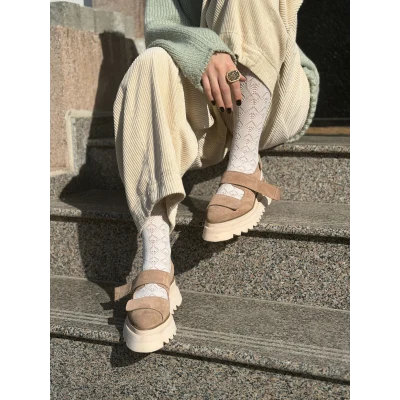 Velar Flats in Beige