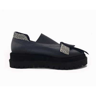 Bow Flats In Dark Shades