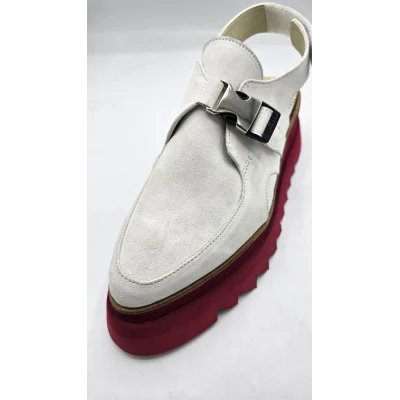 Happy Feet In Ivory