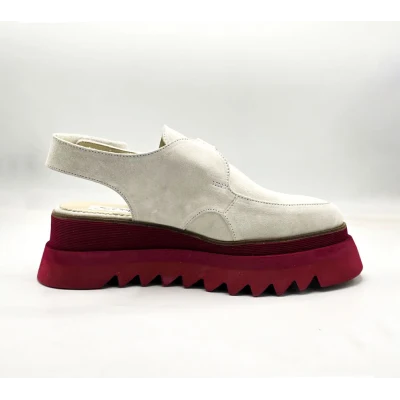Happy Feet In Ivory