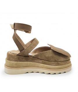 All Beige Flats