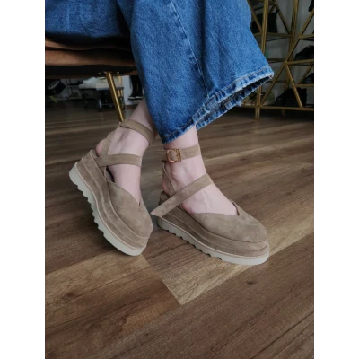 Simple Beige Flats