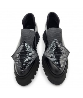 Black Diamond Flats