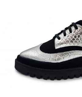 Oxford Shoes In Black & Silver