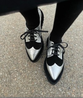 Oxford Shoes In Black & Silver