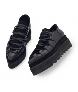 Labyrinth Shoes In Black