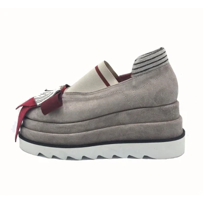 Grey Flats in Bow