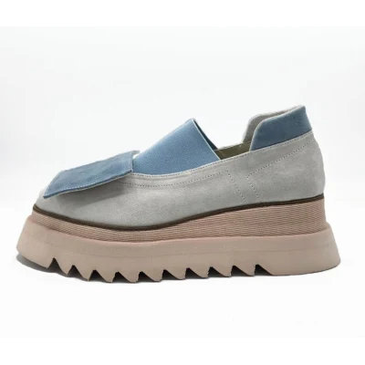 The Geometric Flats in white and blue