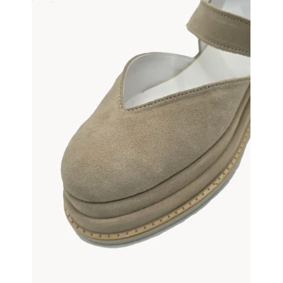 All Light Beige Flats