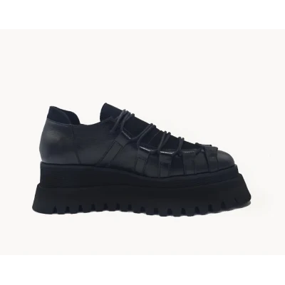 Labyrinth Shoes In Black