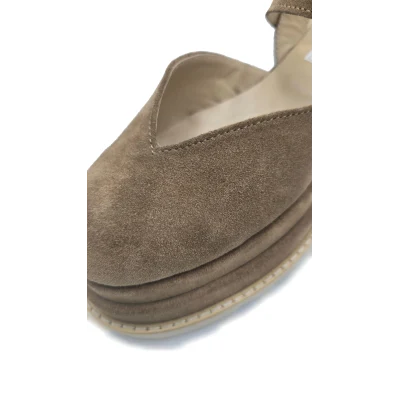 Simple Beige Flats
