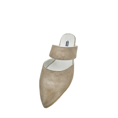 Keyhole Shoes In Light Gold