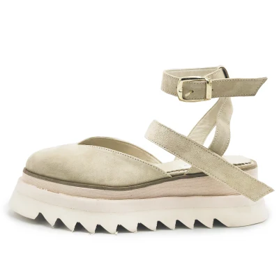 Simple Light Beige Flats