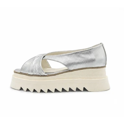 Twist Flats In Silver
