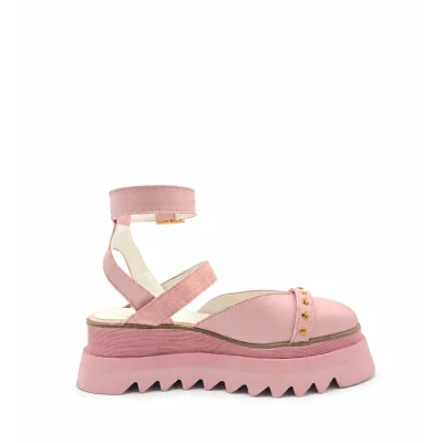 Pins on flats In Pink