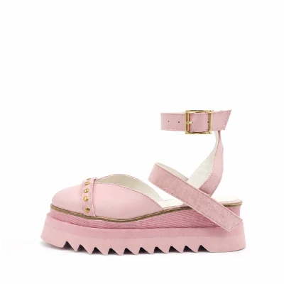 Pins on flats In Pink