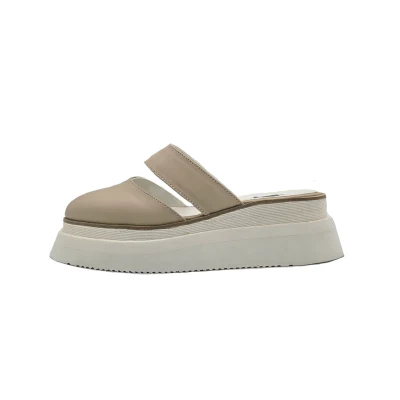 Moon Shoes In Beige