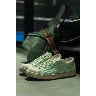 Sneakers In Mint Green