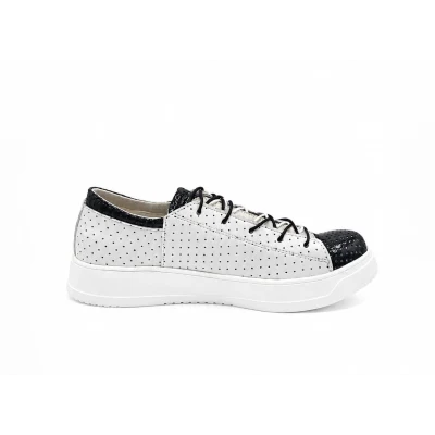 Sneakers In Black&White