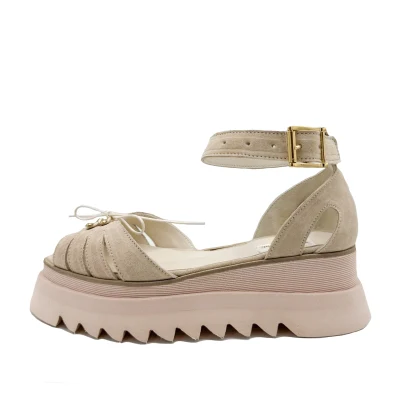 Breeze Flats In Light Beige