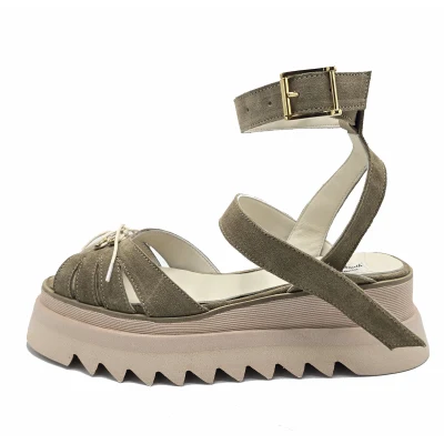 Breeze Flats In Beige