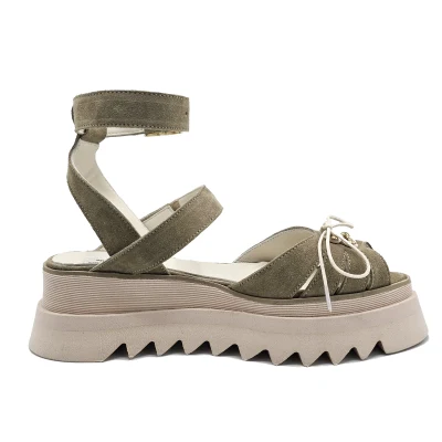 Breeze Flats In Beige