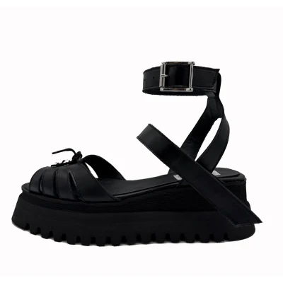 Breeze Flats In Black