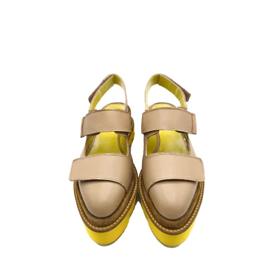 Velar Flats Of Beige