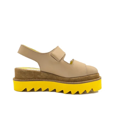 Velar Flats Of Beige