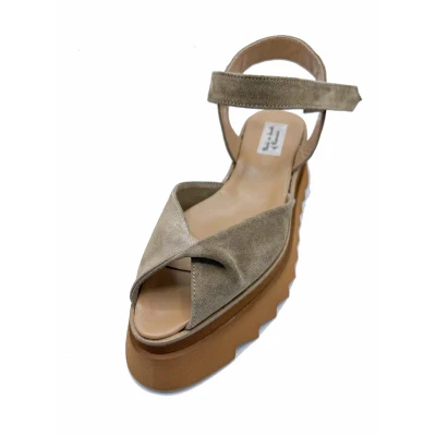 Double Fold Flats In Sidef&Cappucino