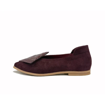 Geometrical Flats In Burgundy