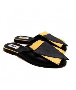 Geometrical Flippers In Black & Yellow