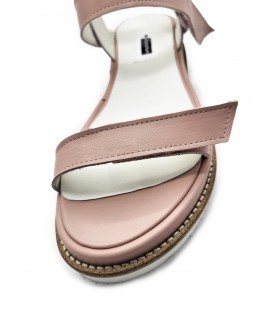 Straps Sandals in Dusty Pink