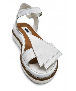 Twisty Triangles Sandals in White